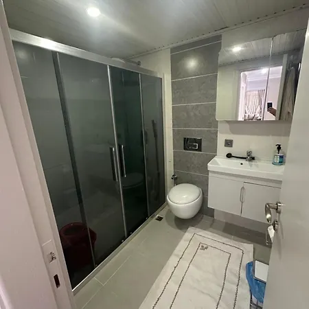Konyaalti Guersu Denize Sifir Sahilde Full Esyali Lueks Apartman