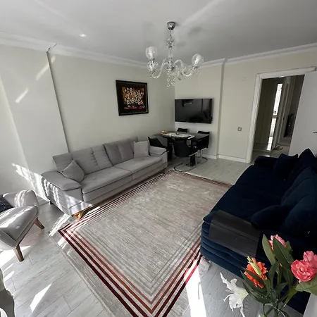 Konyaalti Guersu Denize Sifir Sahilde Full Esyali Lueks Apartment
