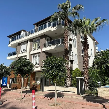 Konyaalti Guersu Denize Sifir Sahilde Full Esyali Lueks Apartment Antalya