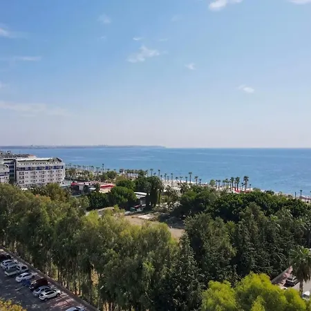 Apartment Konyaalti Guersu Denize Sifir Sahilde Full Esyali Lueks