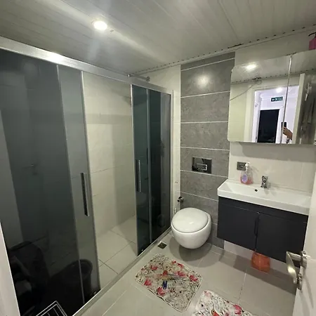 Konyaalti Guersu Denize Sifir Sahilde Full Esyali Lueks Antalya
