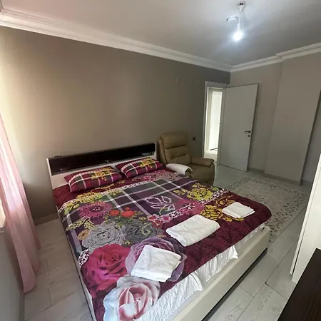 Apartment Konyaalti Guersu Denize Sifir Sahilde Full Esyali Lueks Antalya