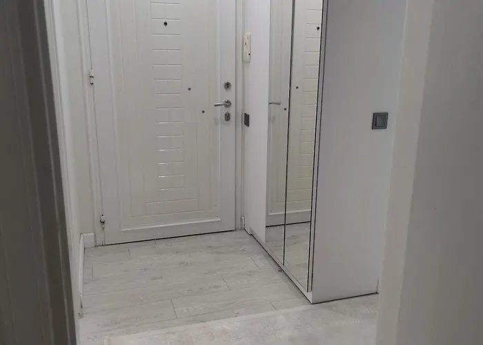 Konyaalti Guersu Denize Sifir Sahilde Full Esyali Lueks Apartment