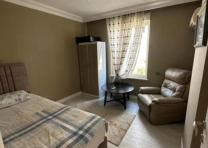 Konyaalti Guersu Denize Sifir Sahilde Full Esyali Lueks Apartman Antalya