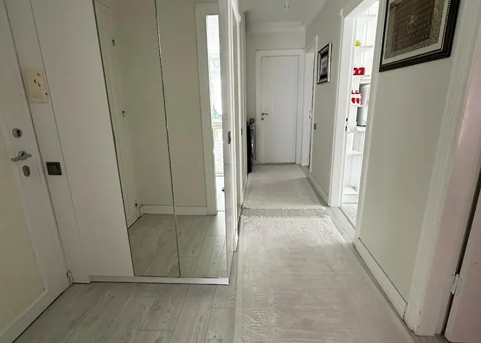 Konyaalti Guersu Denize Sifir Sahilde Full Esyali Lueks