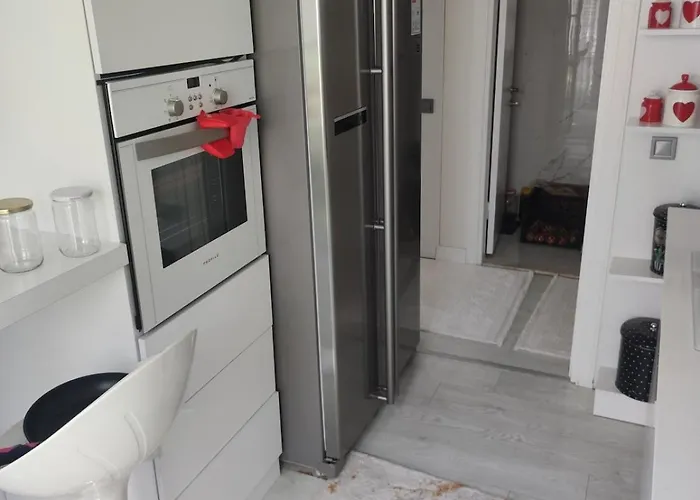 Konyaalti Guersu Denize Sifir Sahilde Full Esyali Lueks Apartman Antalya