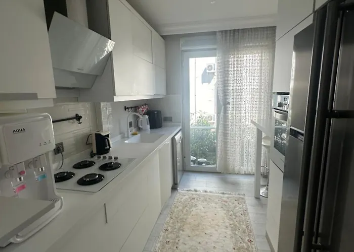 Apartment Konyaalti Guersu Denize Sifir Sahilde Full Esyali Lueks Antalya