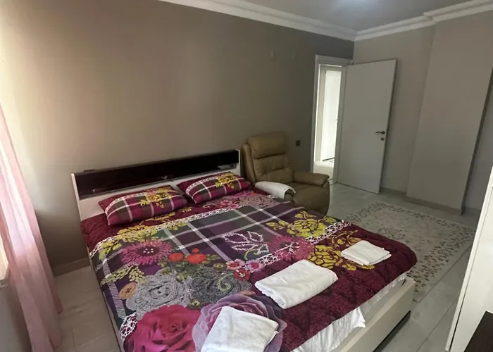 Apartment Konyaalti Guersu Denize Sifir Sahilde Full Esyali Lueks Antalya